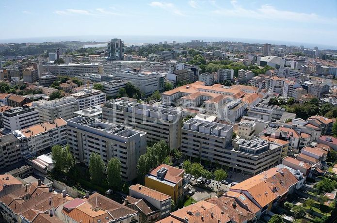 Apartamento T0 + Arrumos · Porto