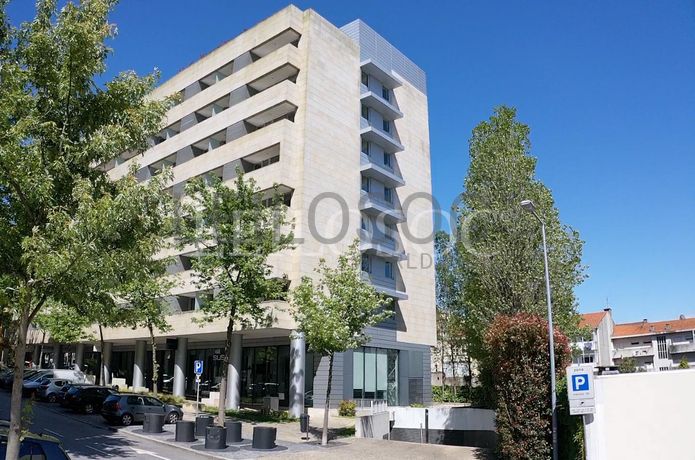 Apartamento T1 + Lugar de Garagem + Arrumos · Porto