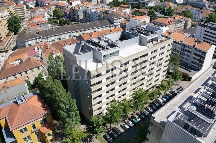 Apartamento T1 + Lugar de Garagem + Arrumos · Porto
