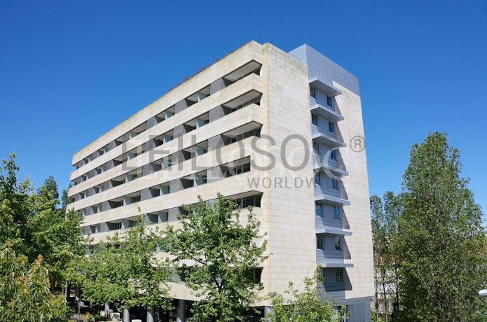 Apartamento T1 + Lugar de Garagem + Arrumos · Porto