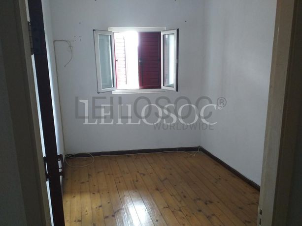 Moradia V2 · Alijó