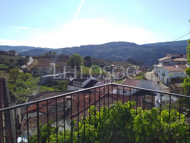 Moradia V2 · Alijó