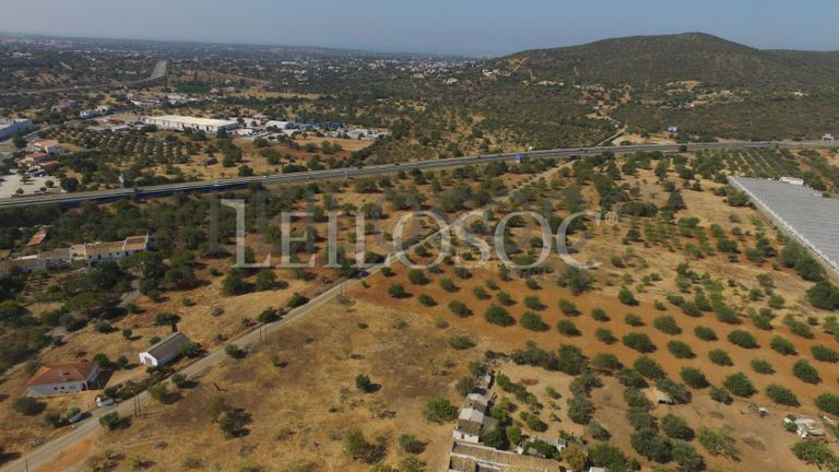 Terrenos · Campina de Baixo - S. Sebastião (Loulé)
