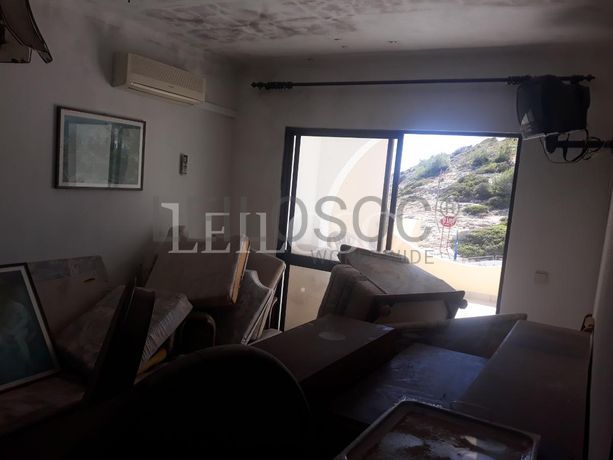 Apartamento T2 + 2 Arrecadações