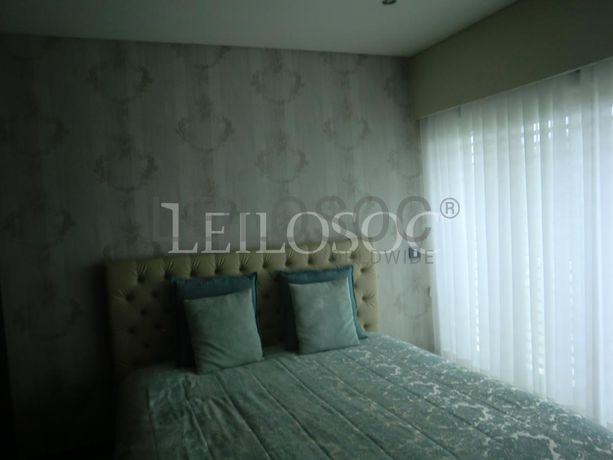 Moradia V4 em Condomínio Fechado