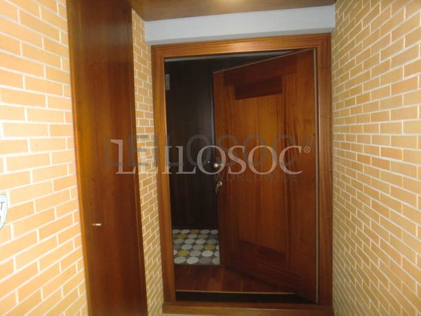 Moradia V4 em Condomínio Fechado