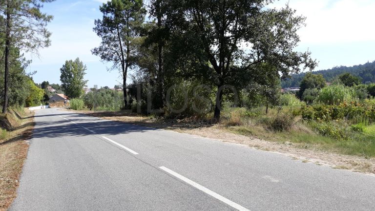 1/3 de Terreno · Ourém