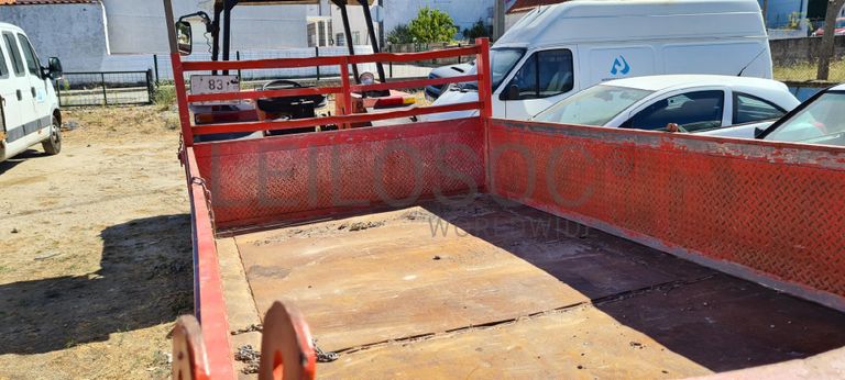 Trator + Reboque Agrícola