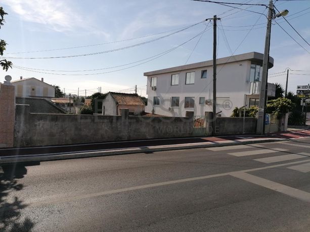 Lote para Construção · Almada