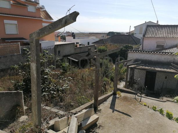 Lote para Construção · Almada