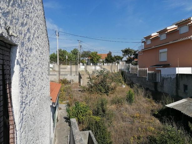 Lote para Construção · Almada