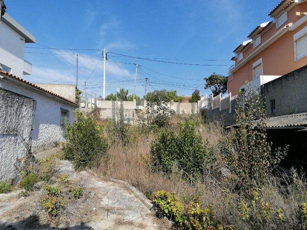 Lote para Construção · Almada