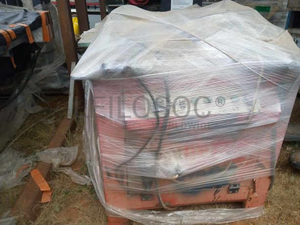 Maquina de dobrar ferro ·