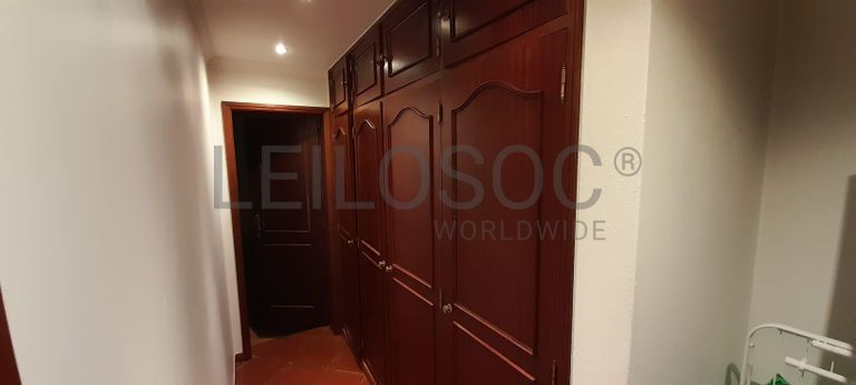 Direito à Meação · Moradia V3 com Garagem · Torres Vedras