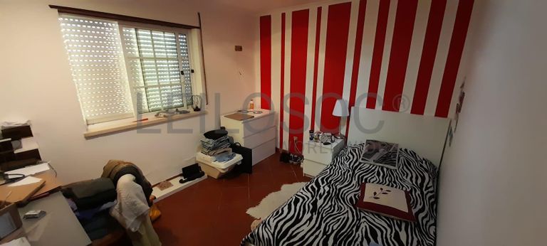 Direito à Meação · Moradia V3 com Garagem · Torres Vedras