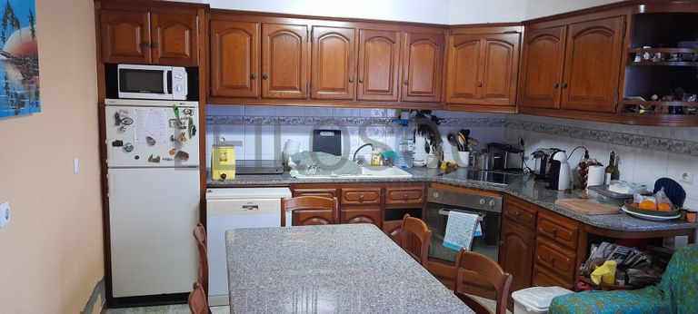 Direito à Meação · Moradia V3 com Garagem · Torres Vedras