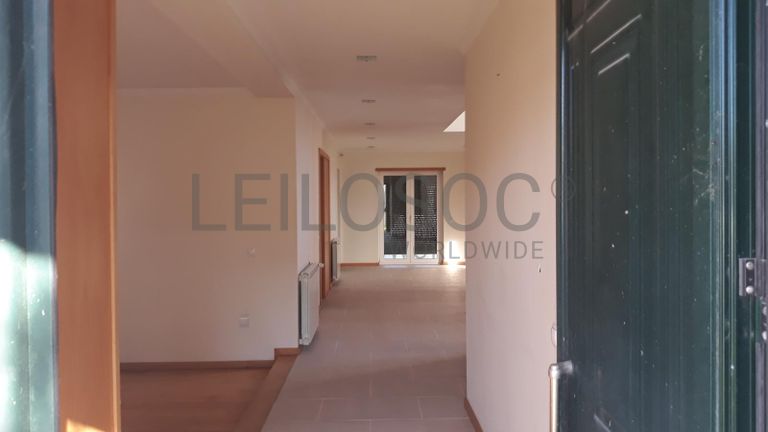 Moradia V4 + Terreno · Cantanhede