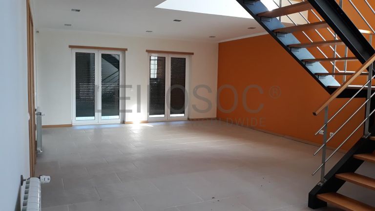 Moradia V4 + Terreno · Cantanhede