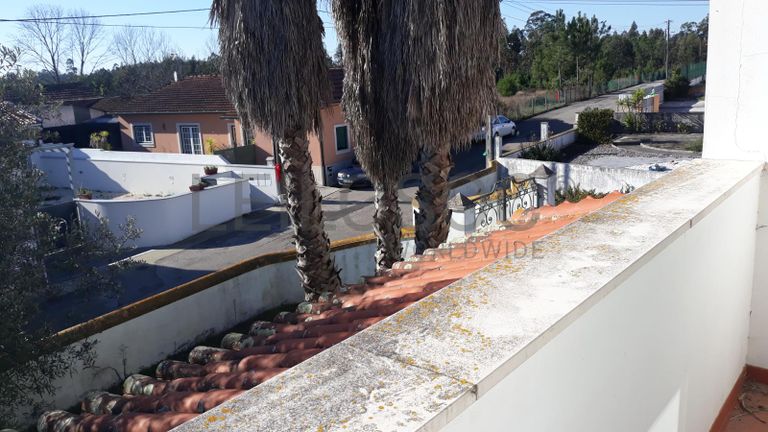 Moradia V4 + Terreno · Cantanhede