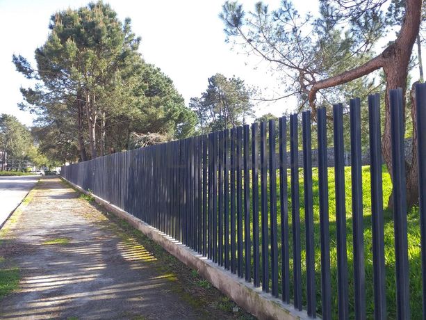 Moradia V4 em Condomínio Fechado