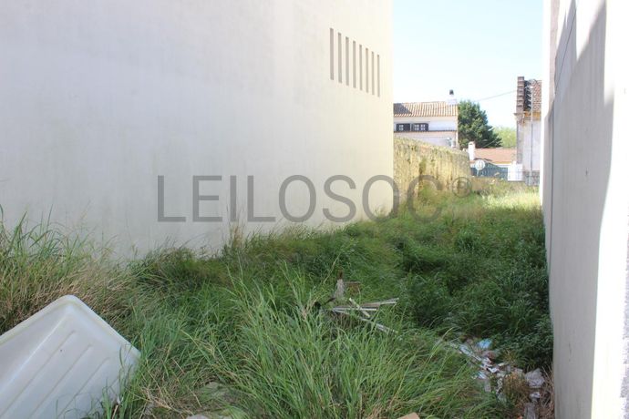 LEILÃO SUSPENSO · Lote para Construção · Setúbal