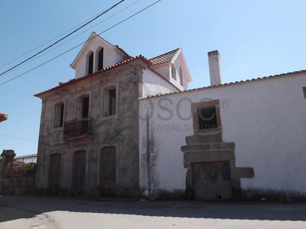 Quinta Secular em Reconstrução · Vila Flor