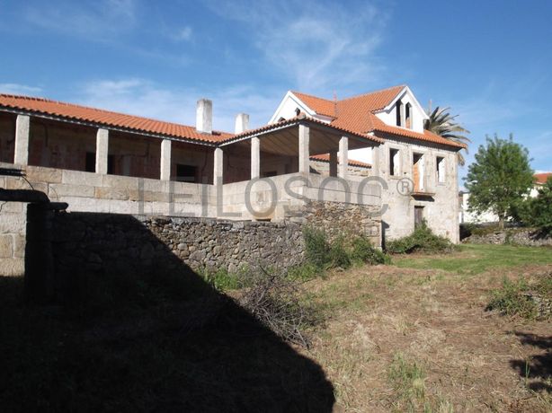 Quinta Secular em Reconstrução · Vila Flor