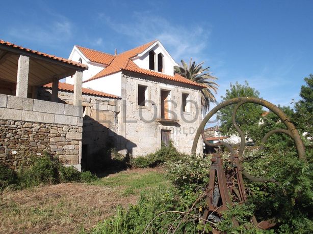 Quinta Secular em Reconstrução · Vila Flor