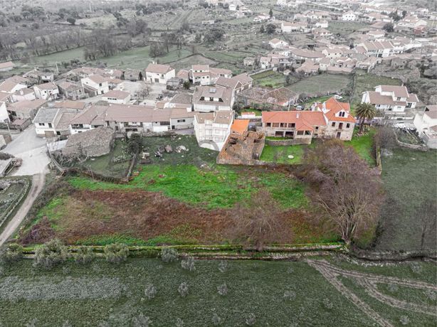 Quinta Secular em Reconstrução · Vila Flor