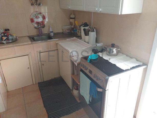 Moradia V5 + Logradouro + Terreno · Santo Tirso