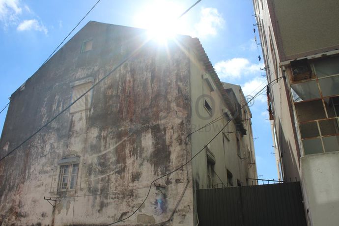 2 Edifícios · Amadora