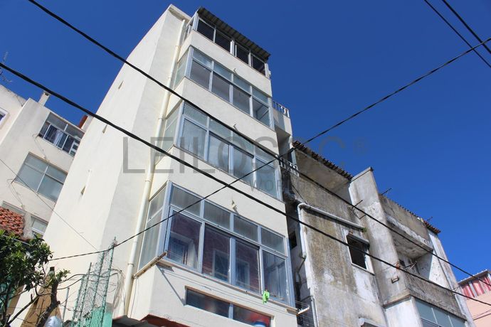 2 Edifícios · Amadora