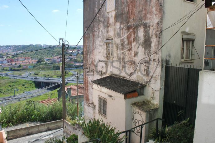 2 Edifícios · Amadora