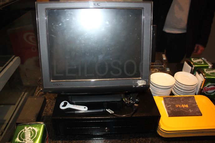 Equipamentos de Restauração e Informático