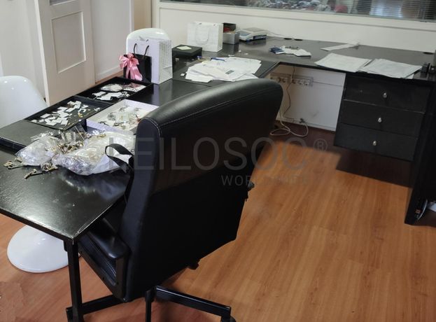 Cadeiras + Bancos + Cadeirão