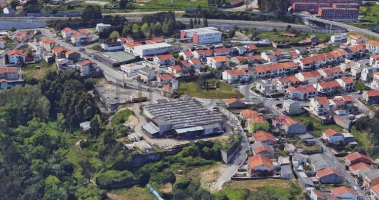 Matosinhos · Propriedade com 18 674,00m2