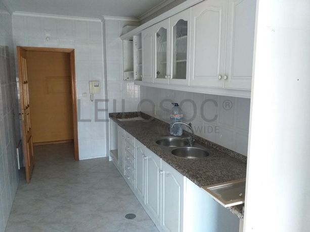 Apartamento T2 + Garagem · São João da Madeira