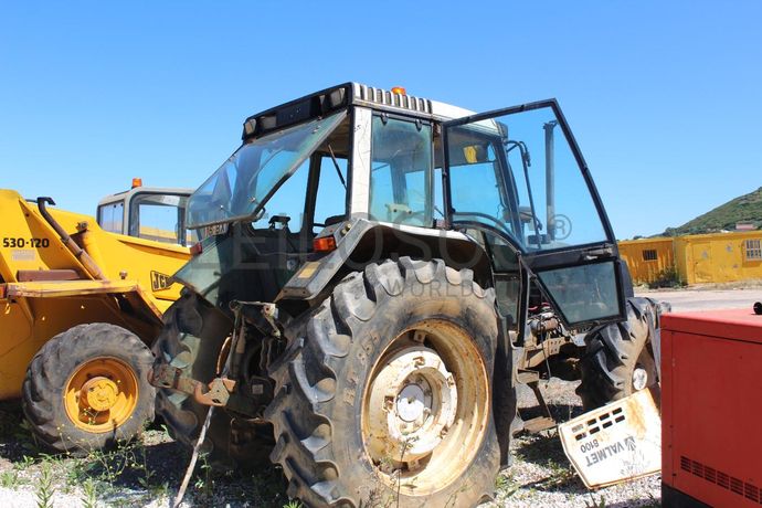 Trator agrícola VALMET