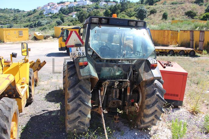 Trator agrícola VALMET