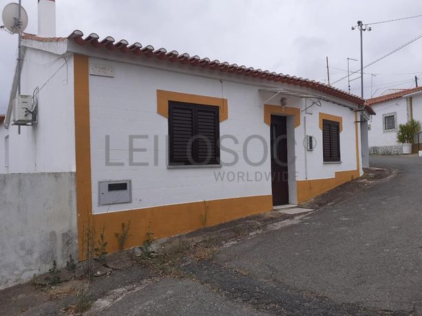 Moradia V2 · Mértola