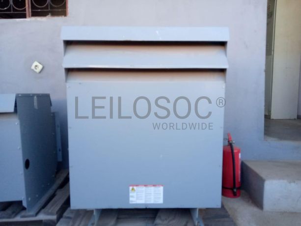 Transformador HPS 112.5 KVA /380V- 120V ·