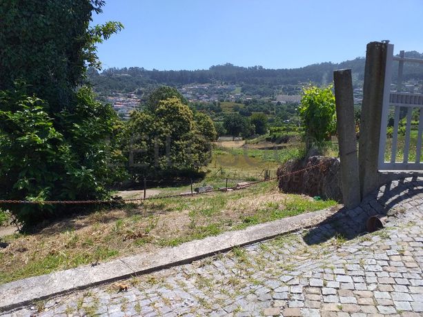 1/8 de Terrenos · Santo Tirso