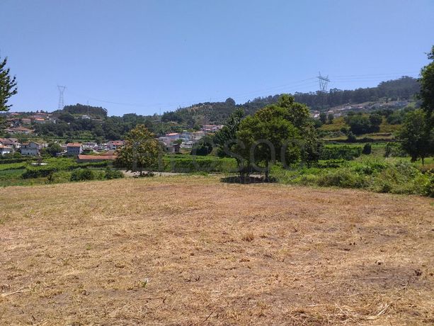 1/8 de Terrenos · Santo Tirso