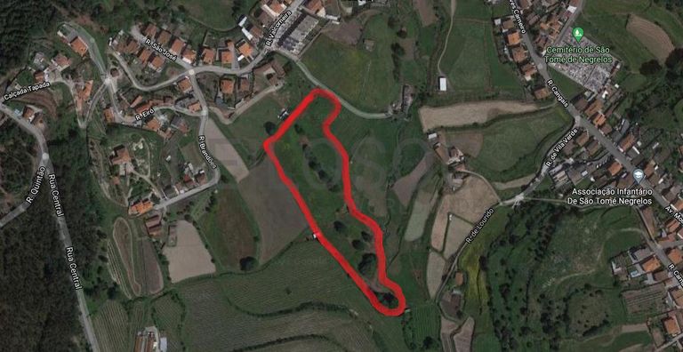 1/8 de Terrenos · Santo Tirso