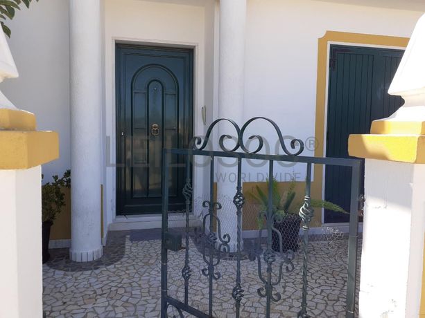 Moradia V3 c/ Logradouro · Vila Viçosa