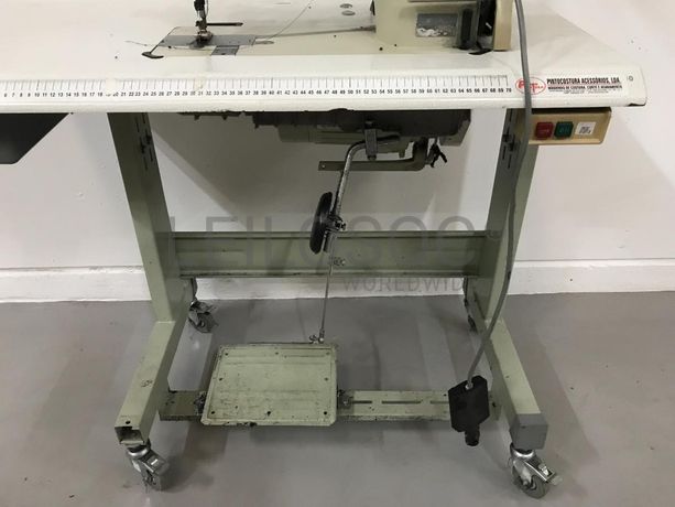 Máquina de Costura