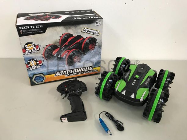Veículo Anfíbio telecomandado