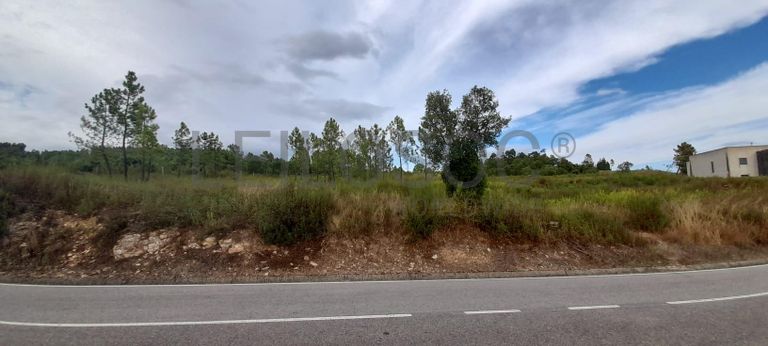 1/2 de Lote para Construção · Sardoal