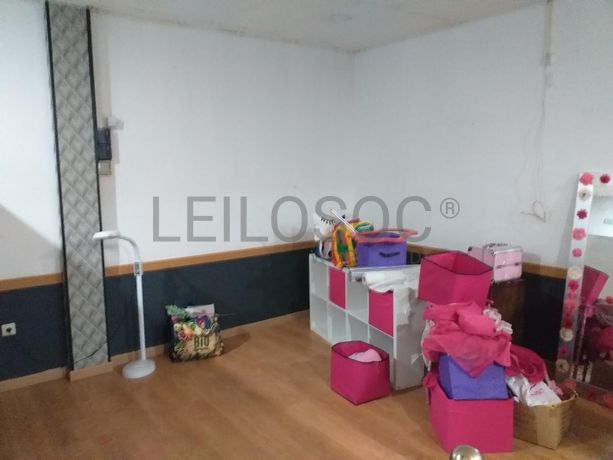 Proporção de 1/2 de Estabelecimento Comercial · Gondomar