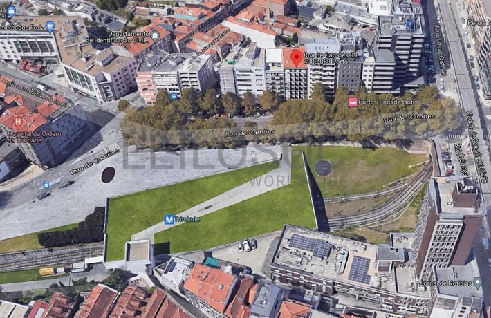 Estabelecimento Comercial · Porto